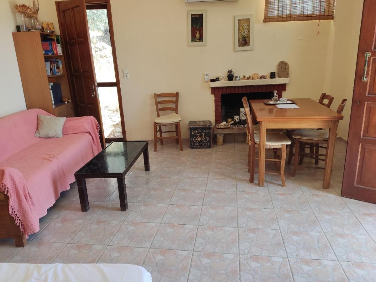 Stone House Villa ตรีโอเปตรา ภายนอก รูปภาพ