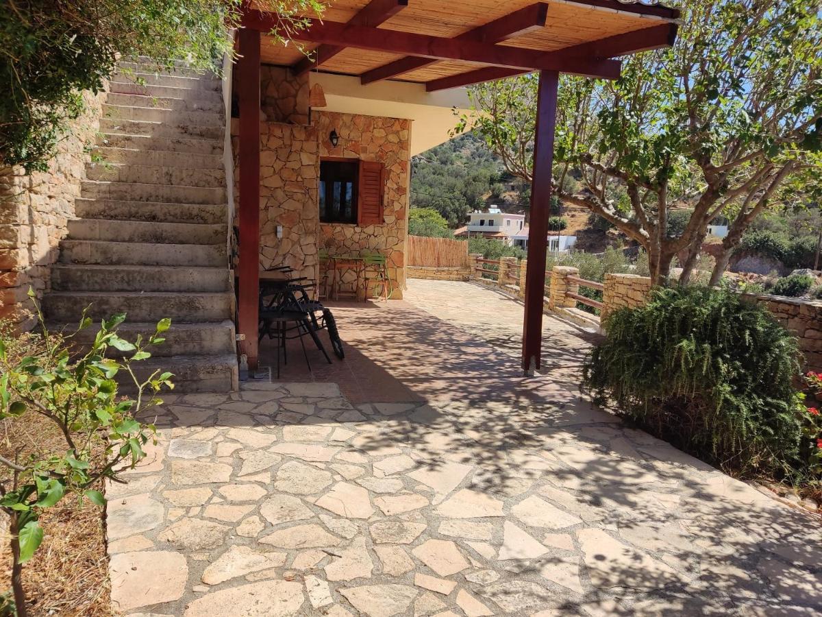 Stone House Villa ตรีโอเปตรา ภายนอก รูปภาพ